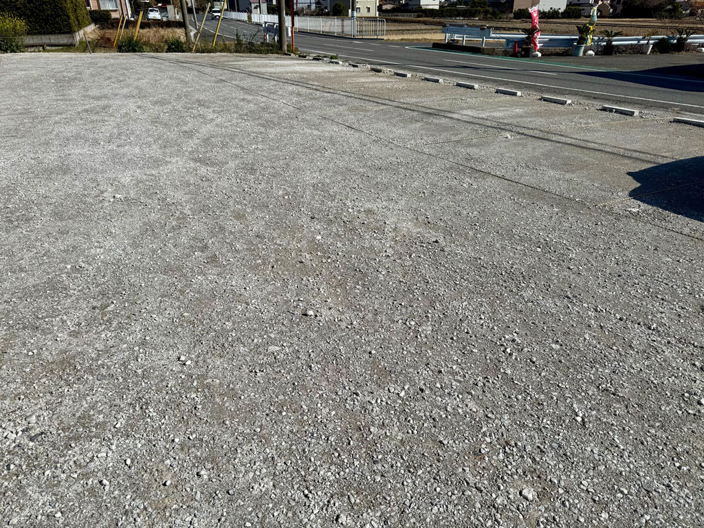 鴨川市
外構工事
砕石敷き
駐車場
雑草対策